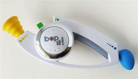 bop it white